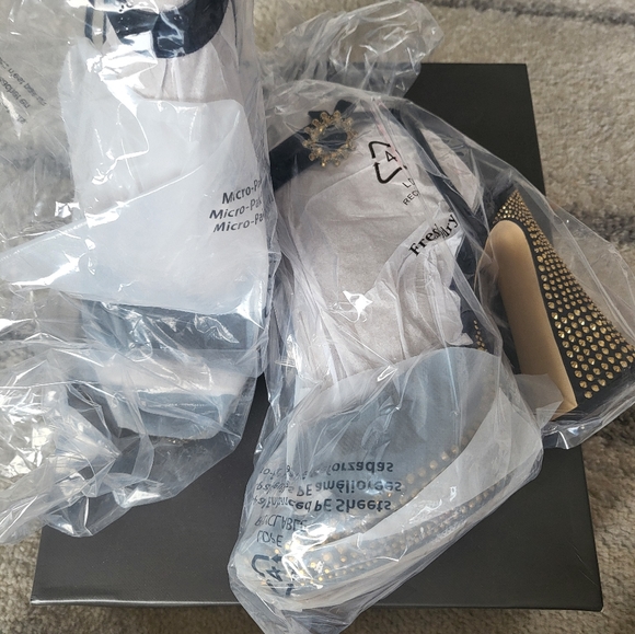 Nib vince camuto inna platform black suede heels 6.5 - Picture 3 of 6